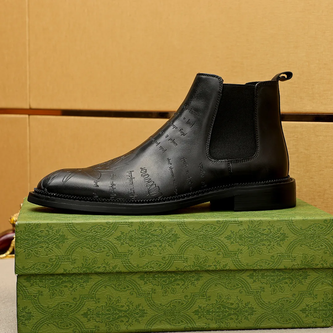 Men's shoes 💰640 💐 Product trademark: GUCCI "Gucci" high-top leather shoes Regular size: 38-44 (37.45.46🉑️Customized) Product materials: Selected imported first-layer calfskin embossed upper + luxury hardware buckle, imported sheep 🐑 leather lining. Strong three-dimensional visual effect, original outsole Color: 3⃣️colors available
